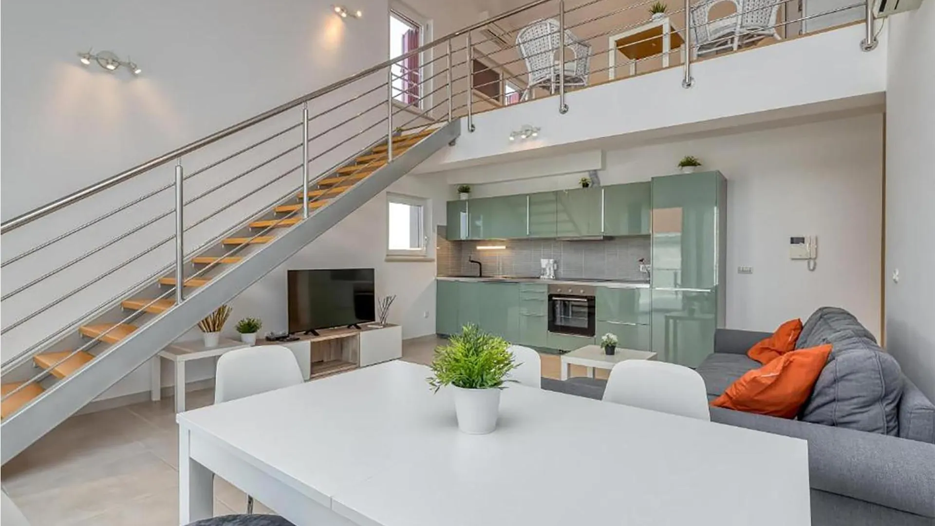 3 Bedroom Stunning Apartment In Peroj 0*,  Croacia
